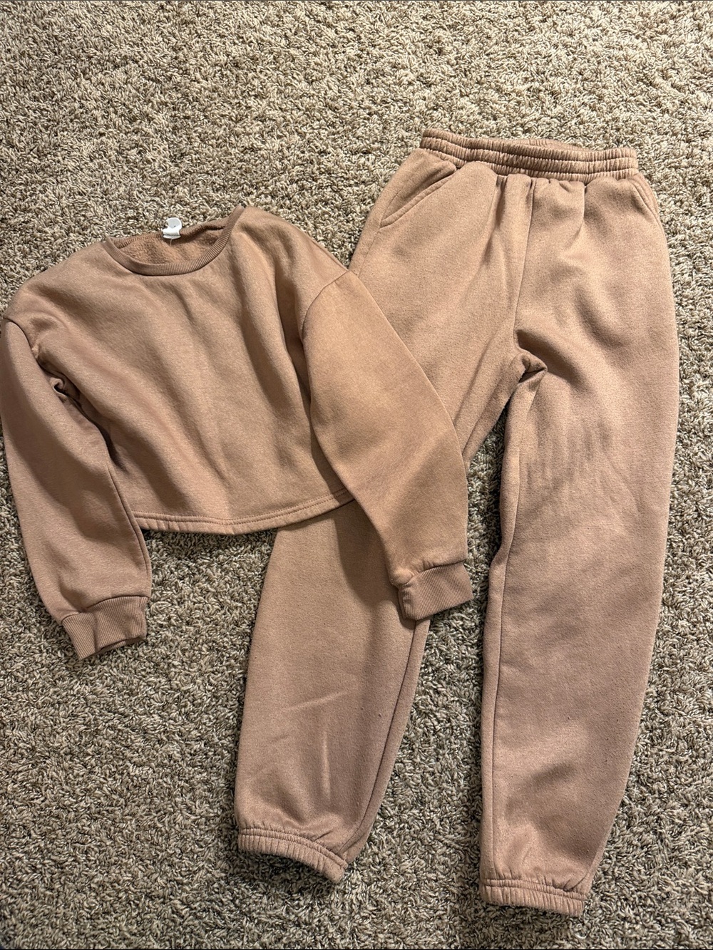 SHEIN Kids Tan Fleece Sweatshirt & Jogger Set